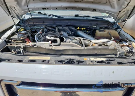 2011 Ford F350 Super Duty z USA, uszkodzony, nr VIN 1FT8W3CT8BEC46583